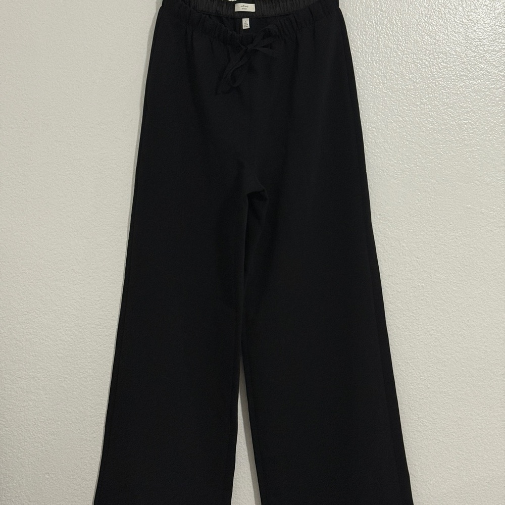 Aritzia WILFRED The Lodge Pant - Crepette | Black | Size Small - Picture 5 of 7